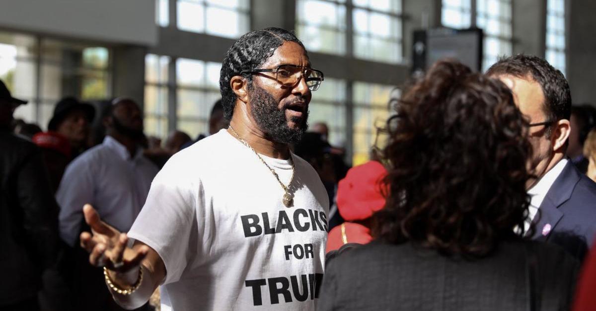 'Blacks For Trump' Gather Outside Florida Courthouse Tuesday | Just The ...